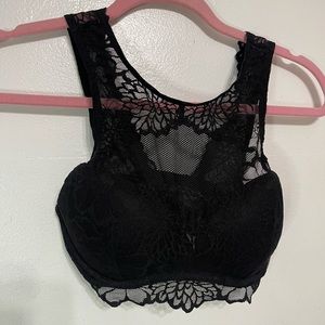 Victoria’s Secret Black Lace Bralette Size Small